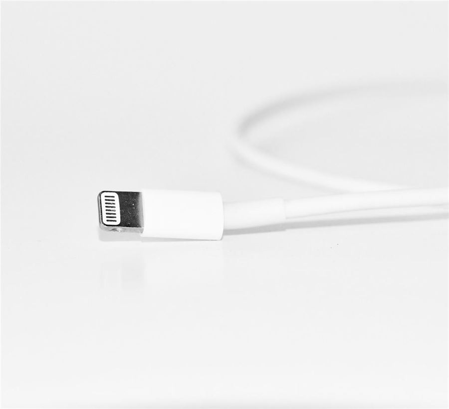 Overfør data hurtigt med et iPhone Lightning kabel fra Av-Cables.dk
